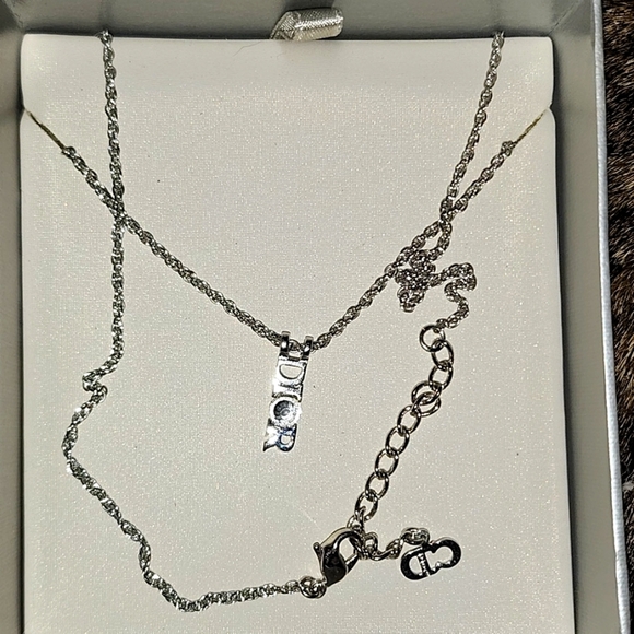 Dior 📦  Necklace Authentic 💯 - Picture 1 of 7